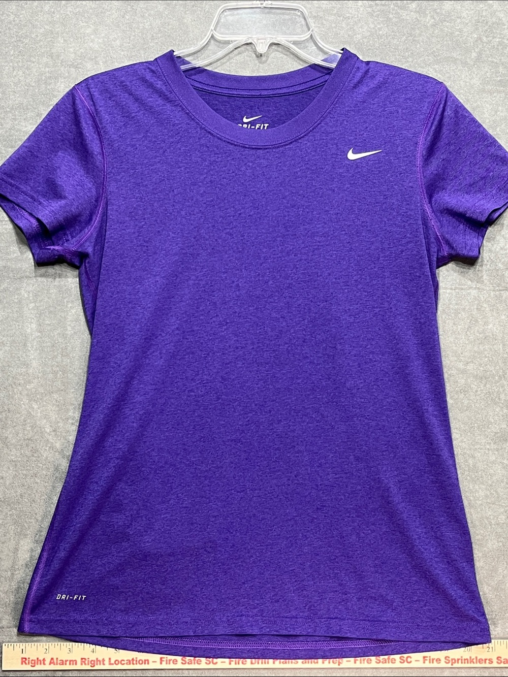 Nike Dri-FIT Purple‎ Athletic Running Workout Tee Women’s Medium